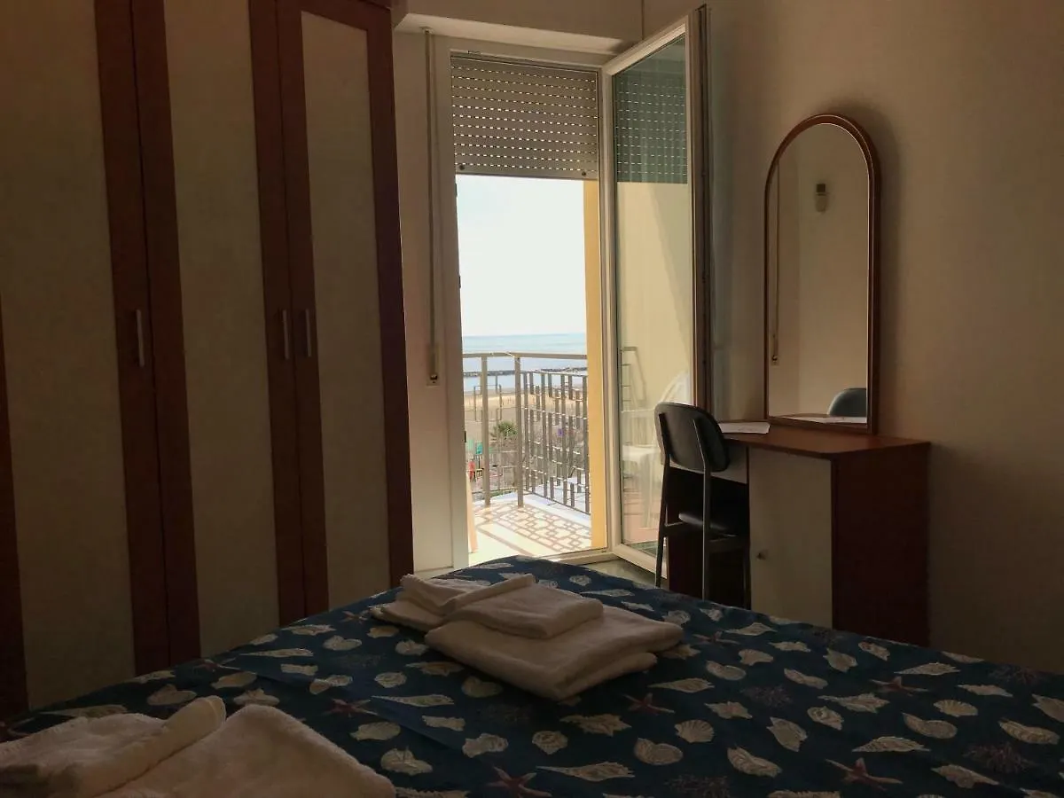 Hotel Montmartre Rimini