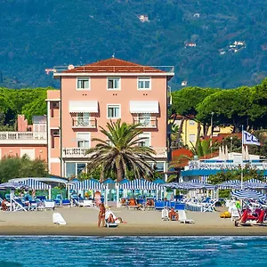 Happy 3* Marina di Pietrasanta
