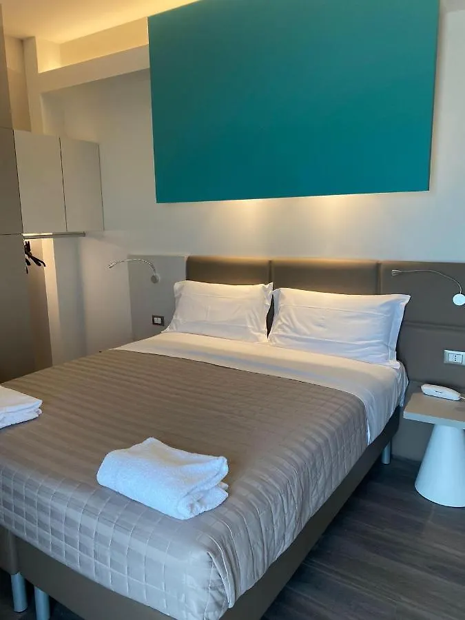 Hotel Montmartre Rimini