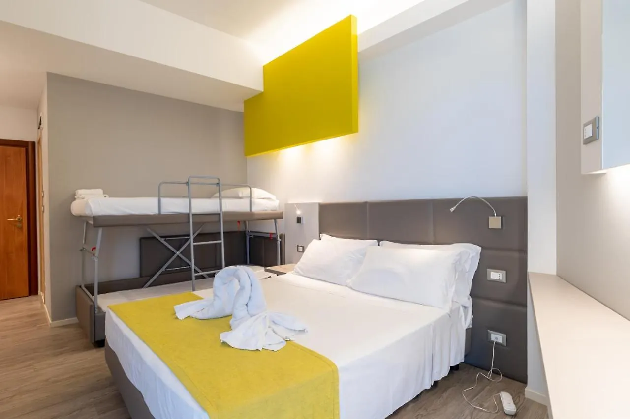 ***  Hotel Montmartre Rimini Italy