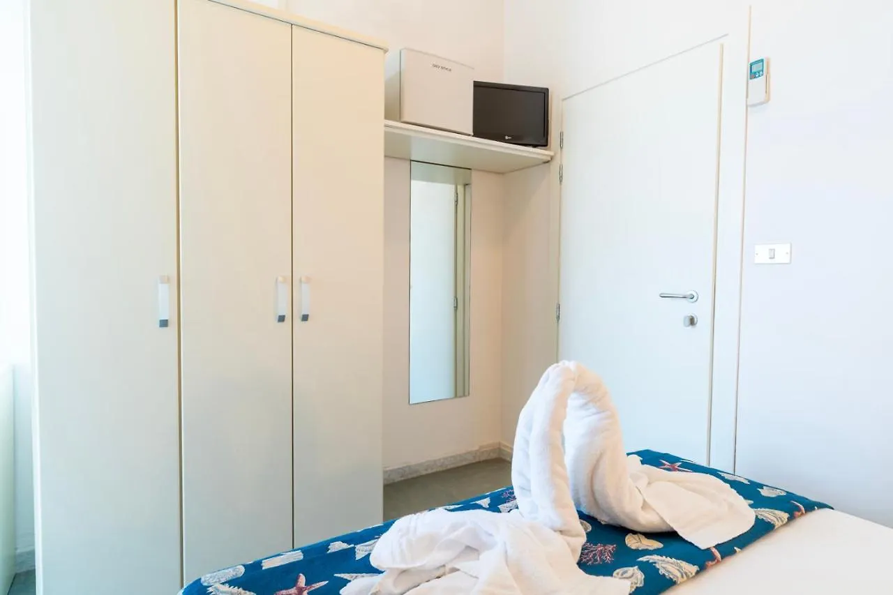 Hotel Montmartre Rimini