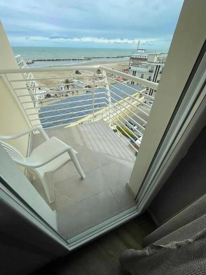 Hotel Montmartre Rimini