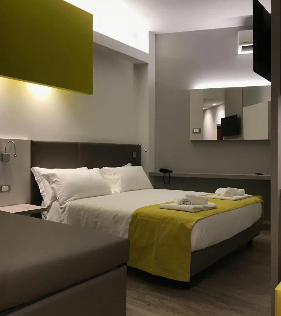 Hotel Montmartre Rimini