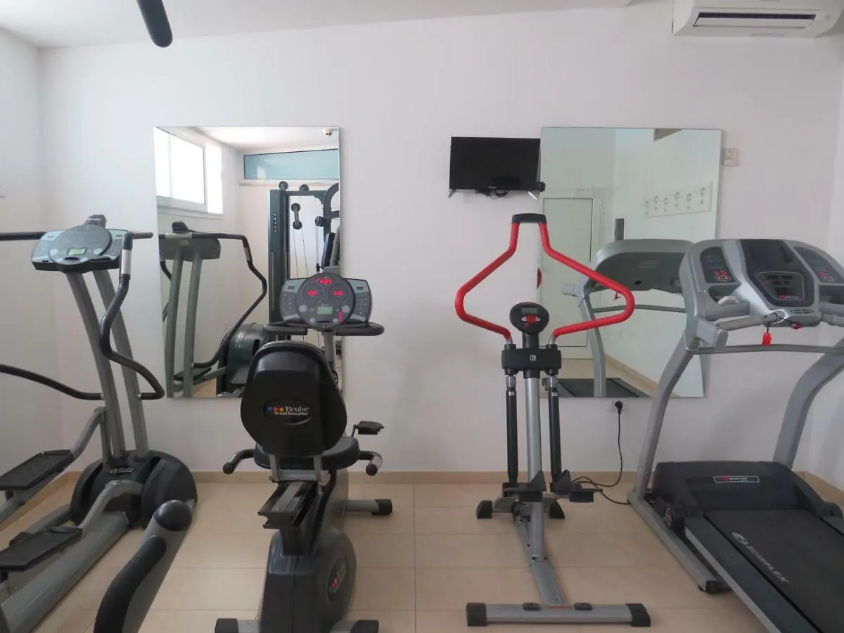 Hotel Montmartre Rimini 3*,