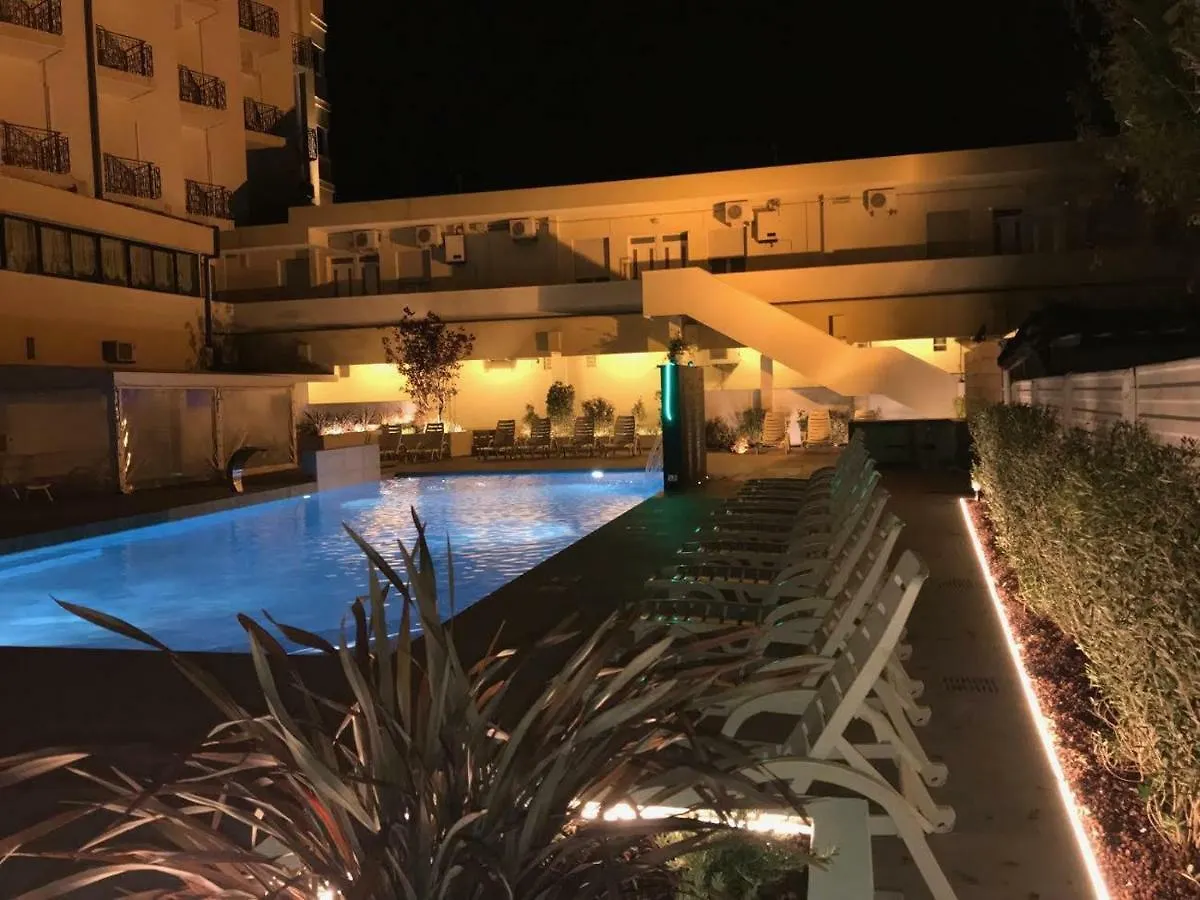 Hotel Montmartre Rimini