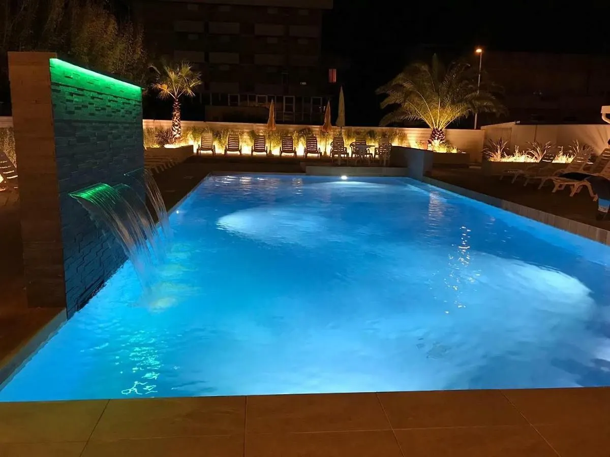Hotel Montmartre Rimini Italy