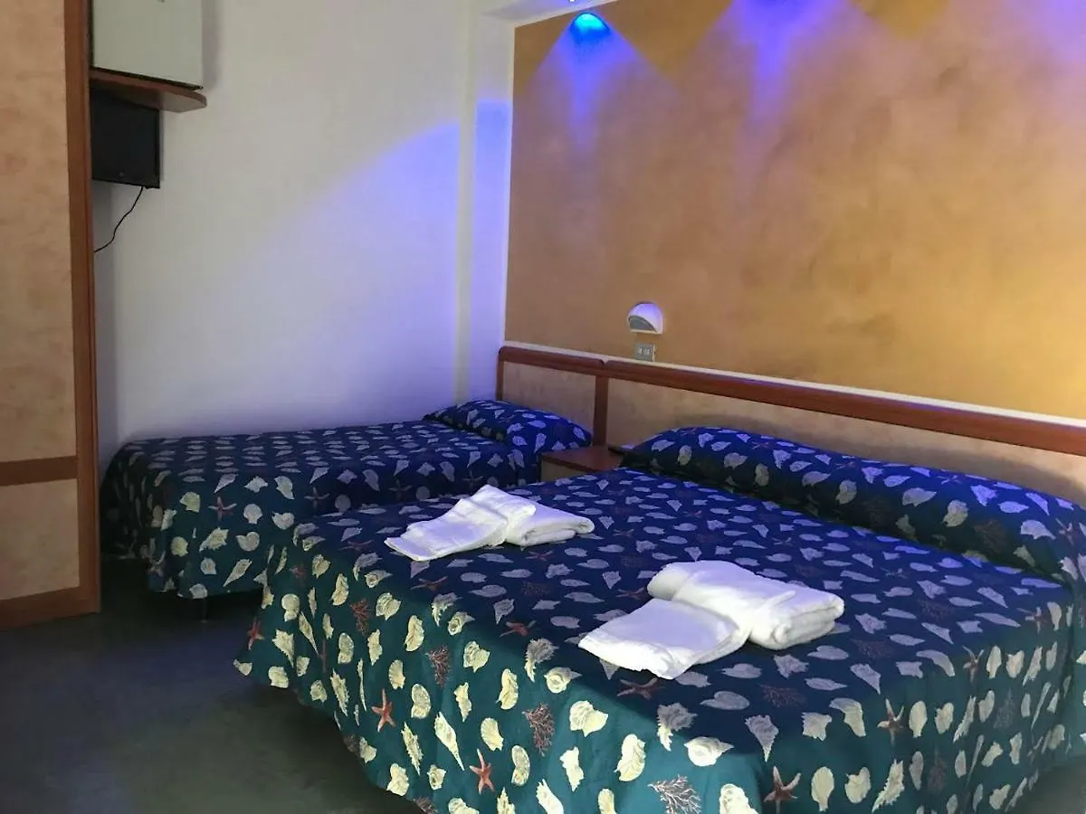 Hotel Montmartre Rimini